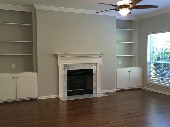 Family room, FP, built-ins