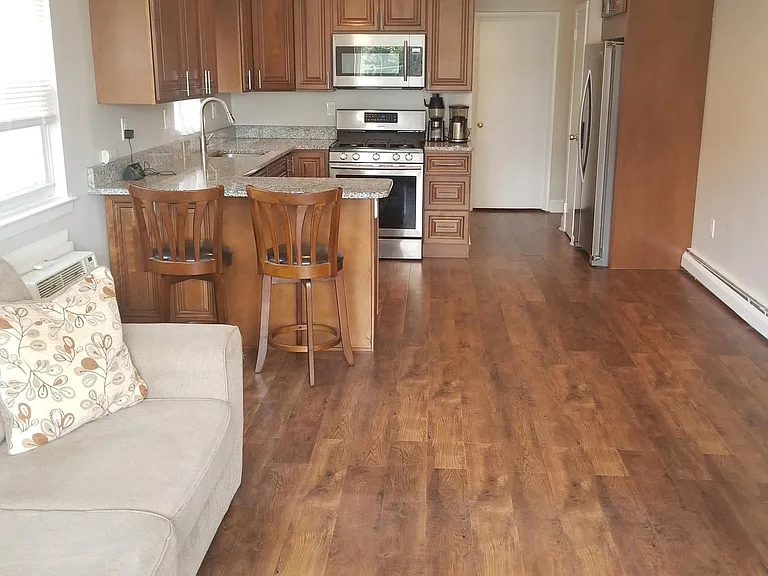 Living room / kitchen
