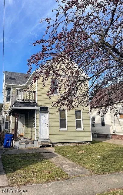3422 W 52nd St photo 1