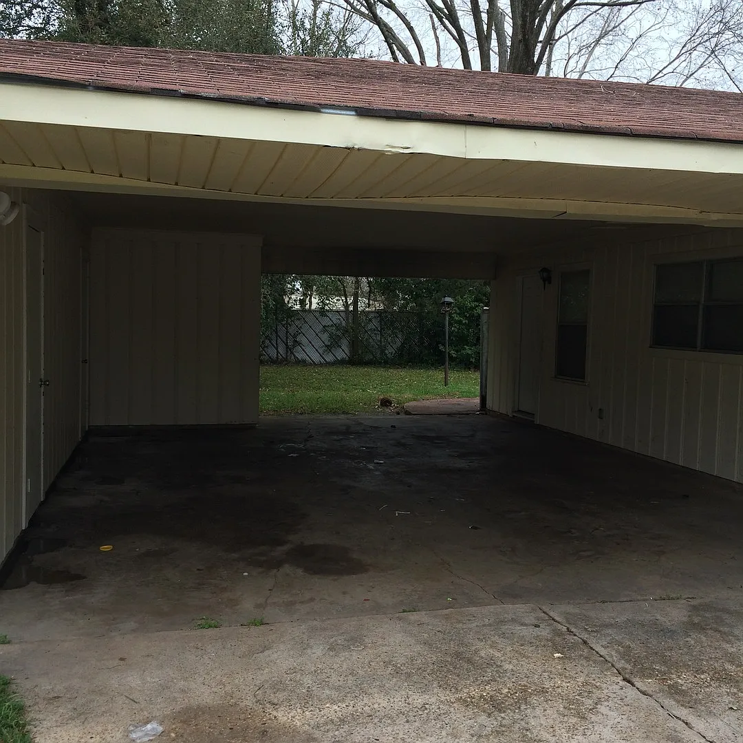 2509 Plantation Dr — Photo 1