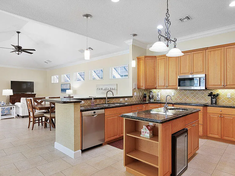 9190 Spring Time Dr — Photo 10