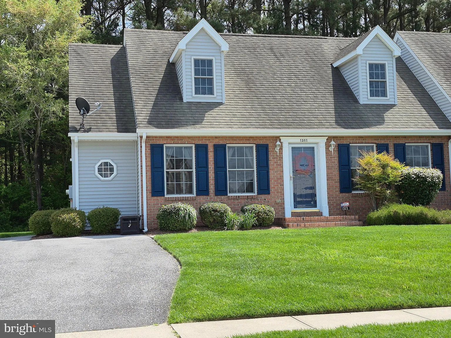 1311 Aspen Dr photo 1