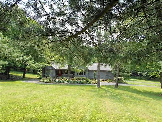 1816 Kings Chapel Rd photo 1