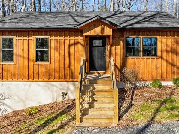 3499 Ridgewood Ct, Winston Salem, NC 27107