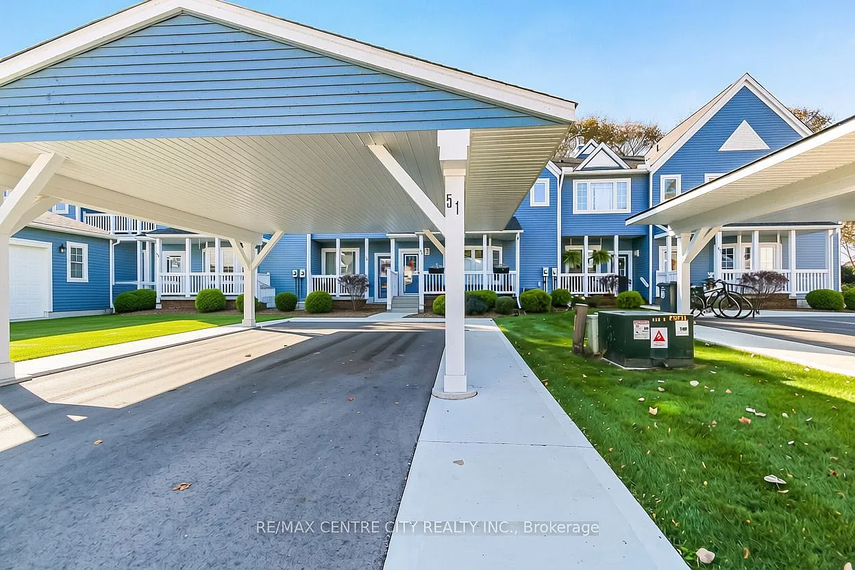 Mariners Bluff Condo Complex — Photo 1