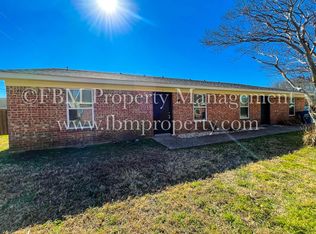 3222 W 8th Ave APT 3, Corsicana, TX 75110