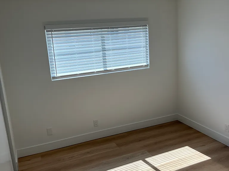 Villa Woods Apartments — Photo 39