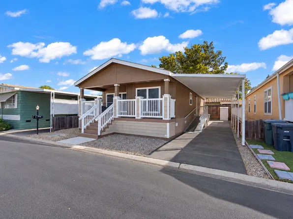 39 Clipper Ln, Modesto, CA 95356
