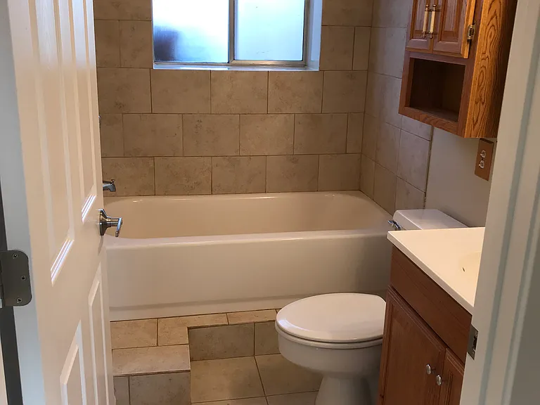 523 N Kentucky Ave — Photo 6