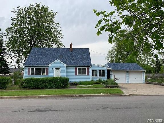4th image of this home