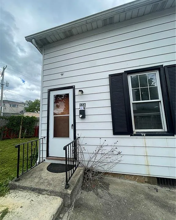 551 Sumner Ct