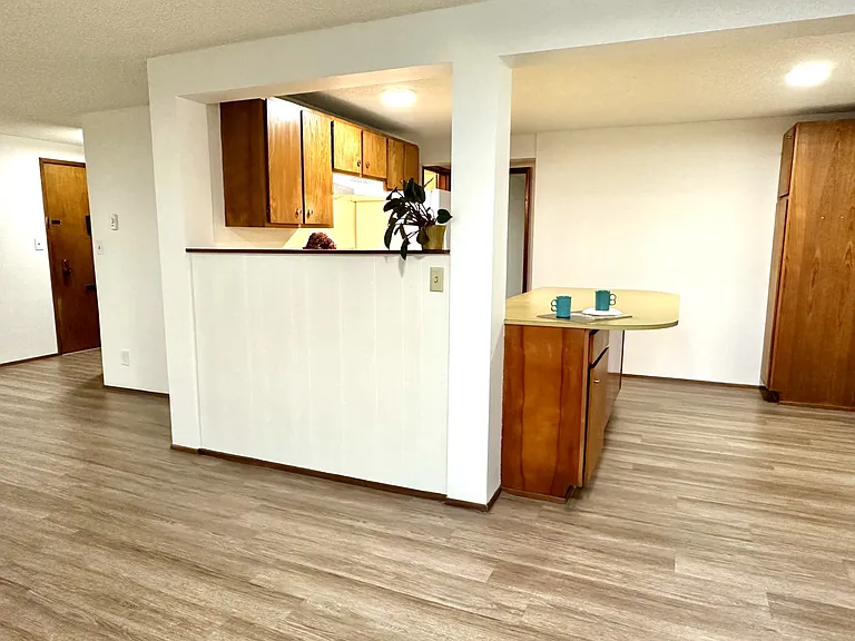 4267 Woodland Park Ave N #1 — Photo 4