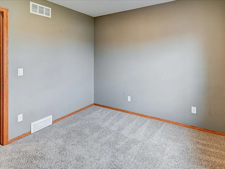 400 Muirfield Ct — Photo 35