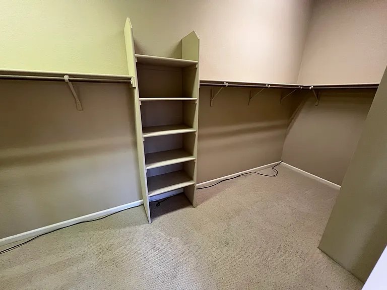 1581 Bella Cir — Photo 17