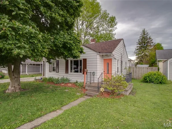 304 Harrison St, Jerseyville, IL 62052