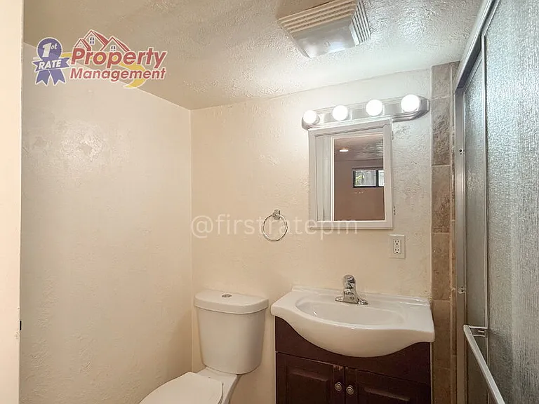 2407 W State St #6 — Photo 10