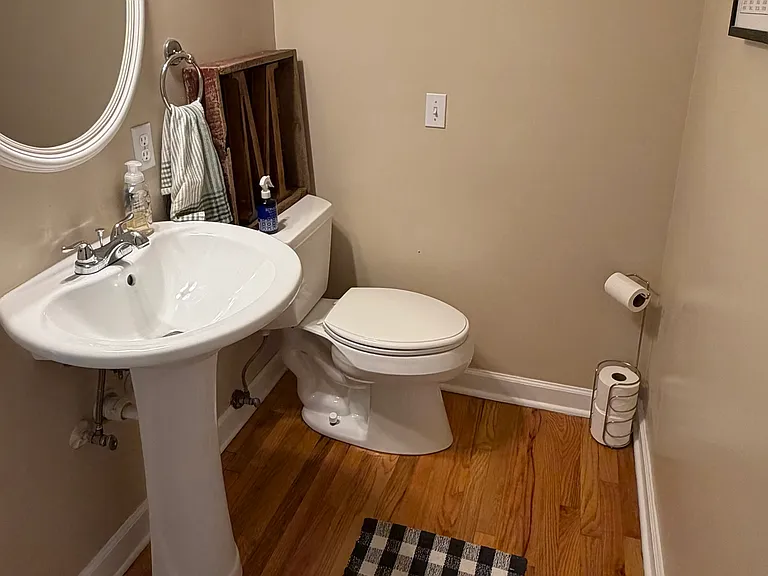 8302 James Robertson Ct — Photo 24