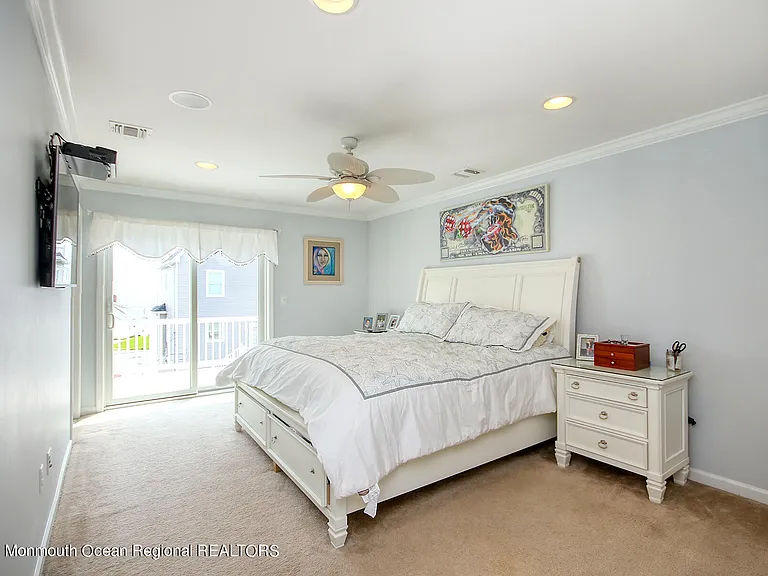 207 Ceylon Ave — Photo 27