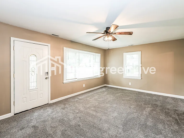 6504 Coffey St — Photo 3