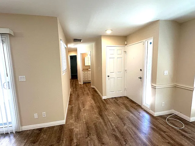 12098 Stonegate Ln — Photo 9