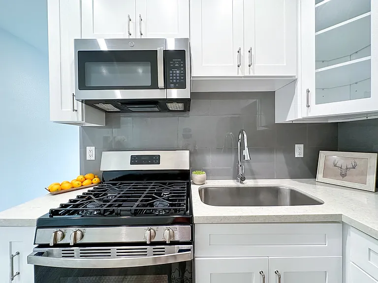 6451 Lexington Ave #1111 — Photo 7
