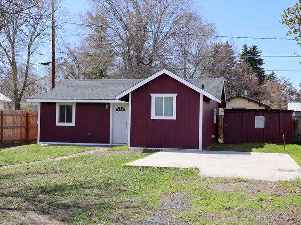 172 S Fairview Ave, Burns, OR 97720
