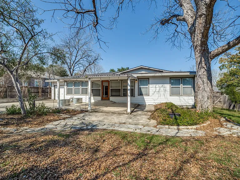 244 Halcyon Pl — Photo 23