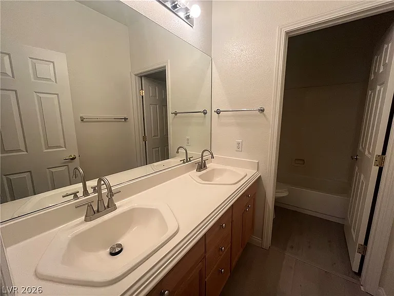 3889 Palm Island Ct — Photo 25