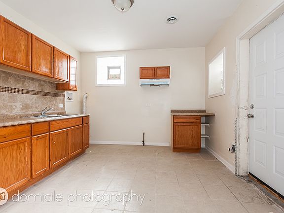 2nd image of 11852 S Michigan Ave #2