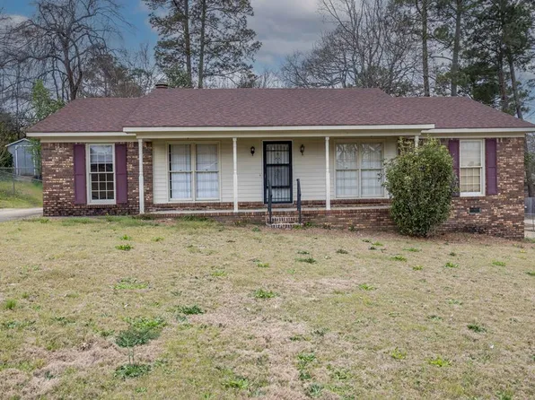 6109 Adams Park Dr, Columbus, GA 31909