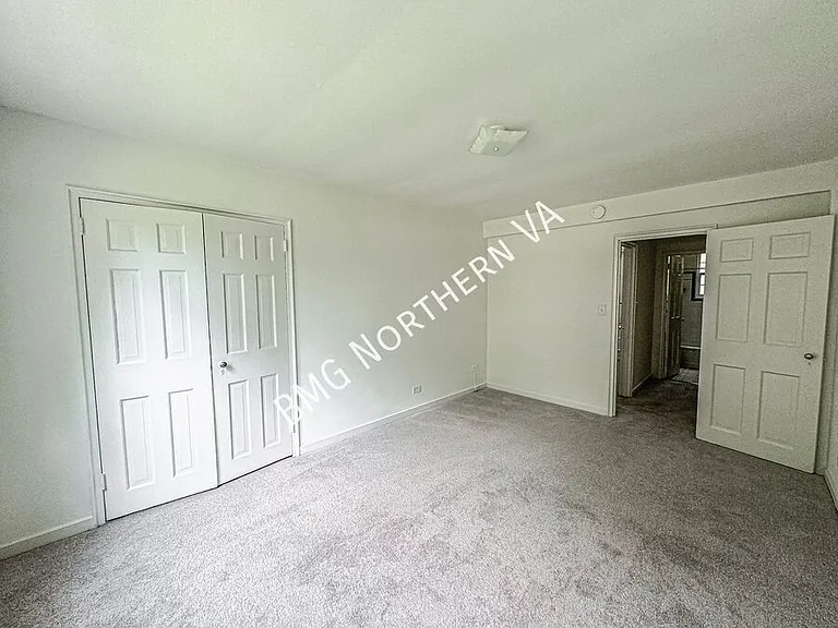 214 N George Mason Dr #1 — Photo 11