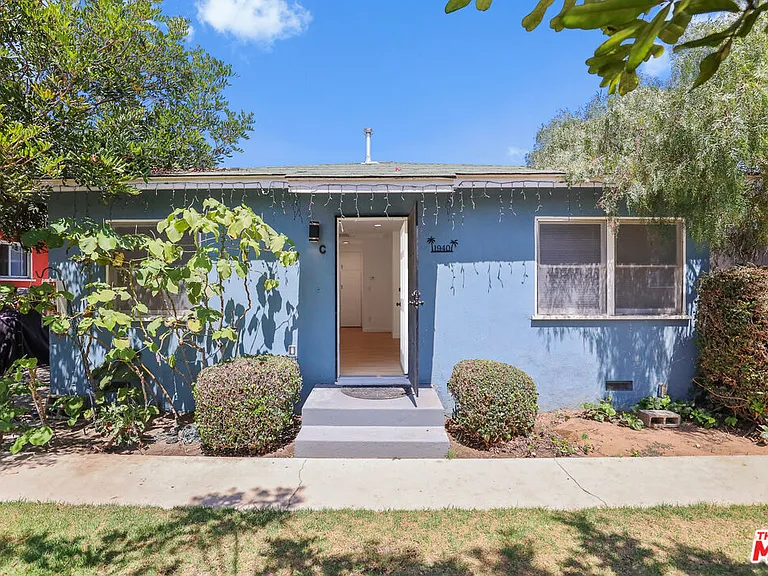 1944 Cloverfield Blvd #B — Photo 18