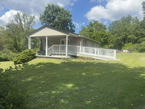 4th image of 121 Sabre Dr