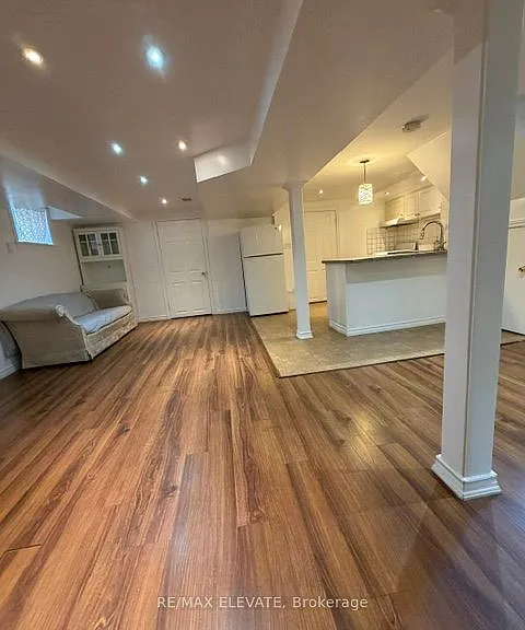 8 Balaclava Dr #BASEMENT — Photo 10
