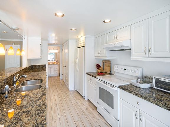 3rd image of 68355 Paseo Real #13