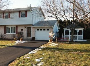 3321 Kaywood Dr, Easton, PA 18045