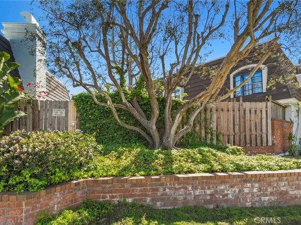 7866 W Manchester Ave, Playa Del Rey, CA 90293