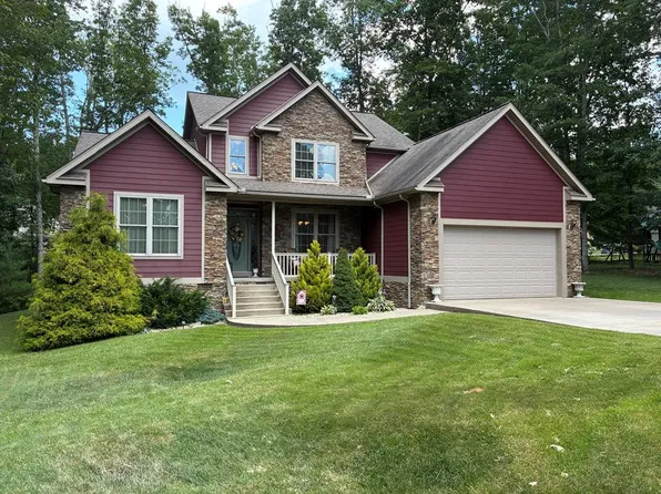 150 Farleigh Pl, Daniels, WV 25832