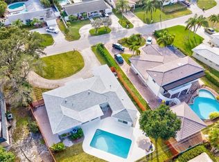 465 NW 11th St, Boca Raton, FL 33432