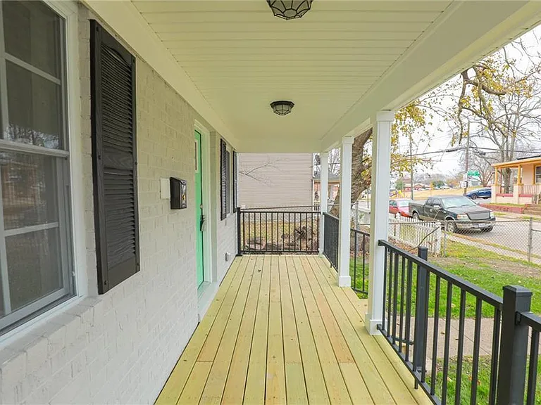 120 Lipscomb St — Photo 2