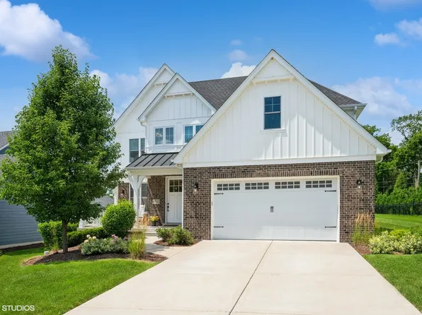 5732 Carpenter St, Downers Grove, IL 60516