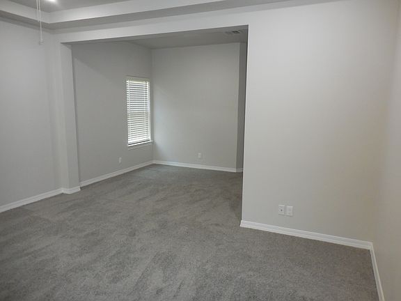5th image of 552 Pine Valley Ave