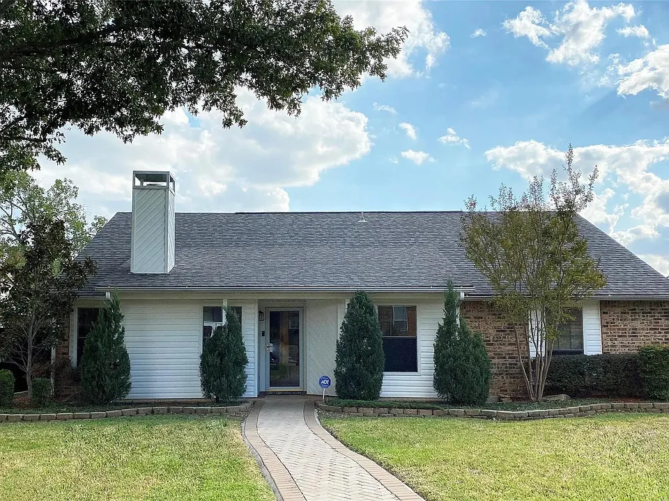 4333 Ireland Dr
