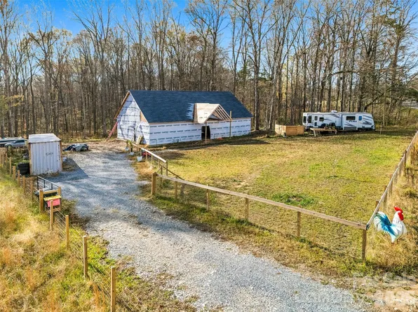 6027 Campbell Rd, York, SC 29745