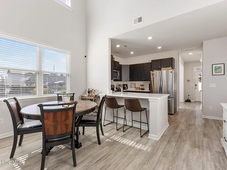 7695 Knightbell Cir — Photo 8