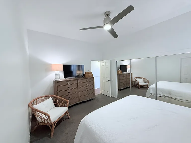 1822 N Sheffield Ave #B1 — Photo 12
