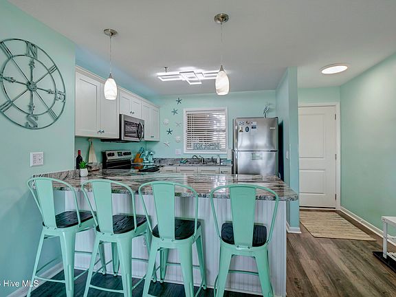 4th image of 1866 New River Inlet Road Unit 3107c