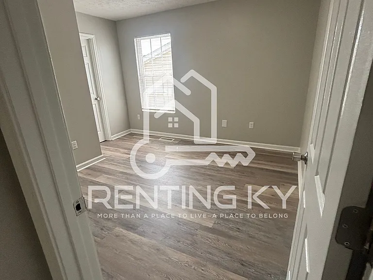 1419 Westwood Dr — Photo 11