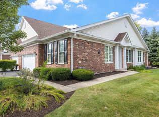 2801 Bond Cir, Naperville, IL 60563