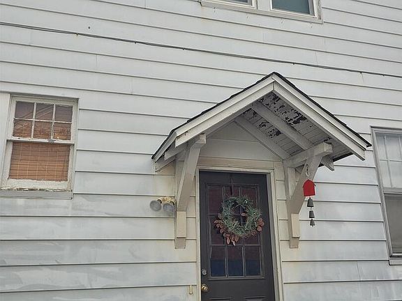 5th image of 805 E Oakland Ave